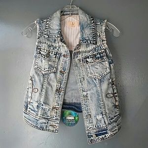 ...lost jean vest